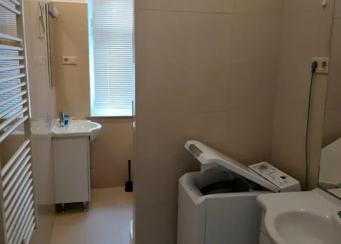 Moderne Mit Gratis Parkplatz - Zentral Zwischen Bahnhof Und Innenstadt